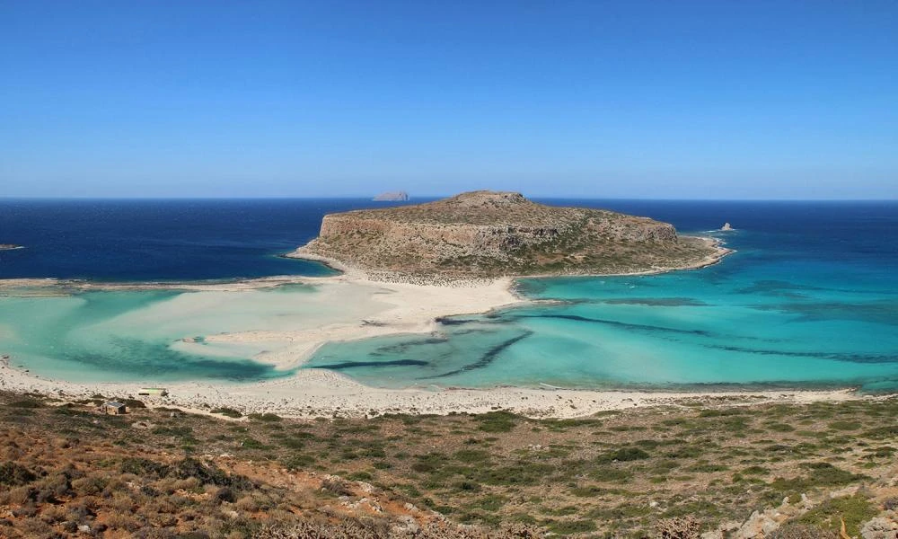 Χανιά: Έγινε επιχείρηση απεγκλωβισμού και διάσωσης τουρίστριας στον Μπάλο